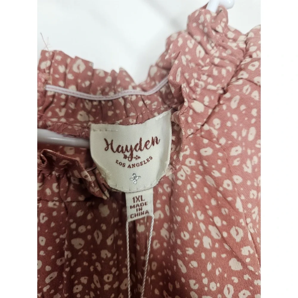 Hayden LA Tiered Babydoll‎ Dress 1XL Pink White Ditsy Floral Ruffle Boho NWT
